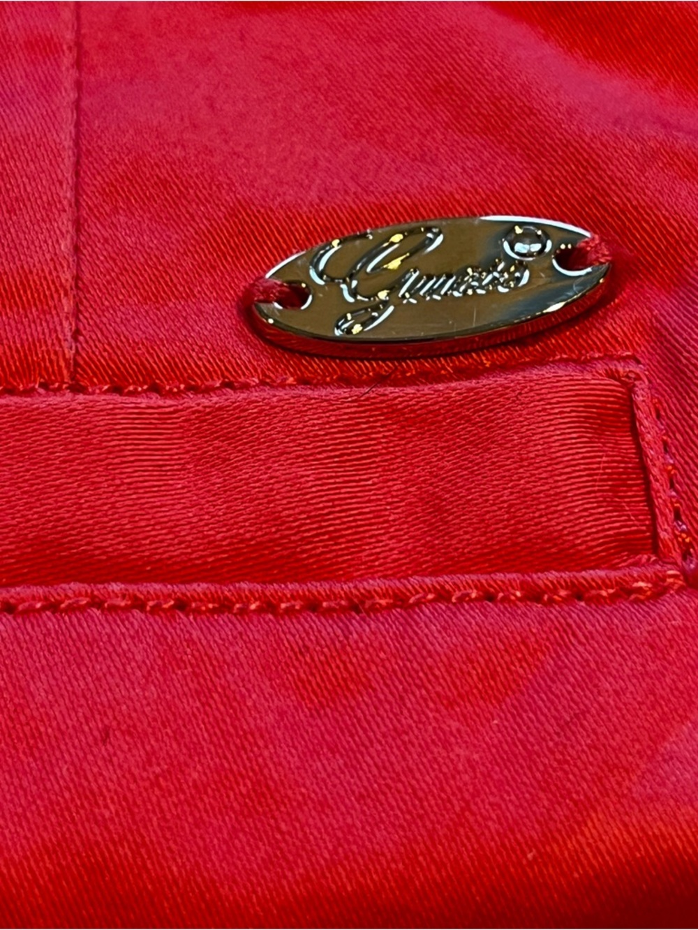 Guess High-Waist Coral Chino Shorts with a Floral Waistband - Picture 10 of 11